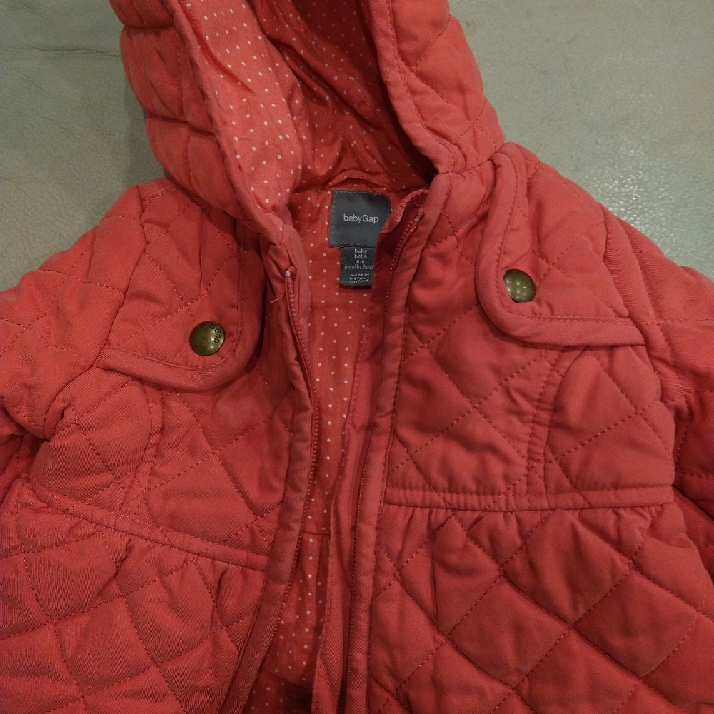 0-6m pink baby gap jacket sport quilted with a hood